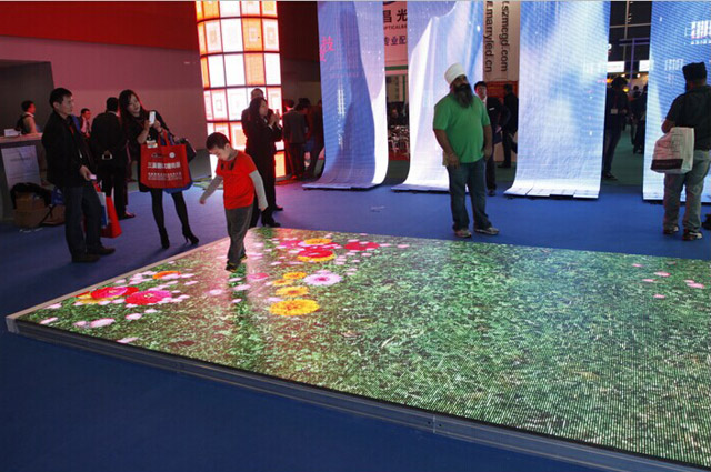 �����Б�(y��ng)����(d��ng)�شuLED����Q����Ԕ��(x��)����